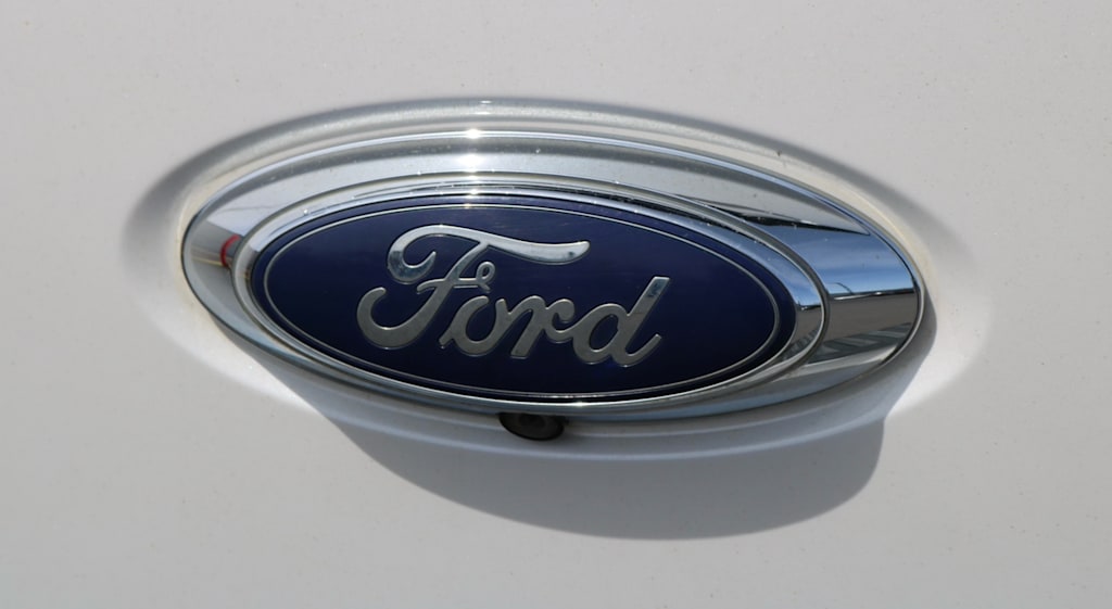 Thumbnail: 2016 Ford F-350 - 5