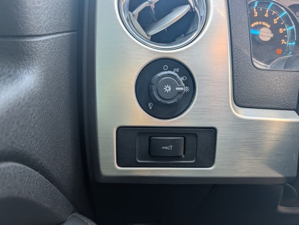 Thumbnail: 2014 Ford F-150 - 16