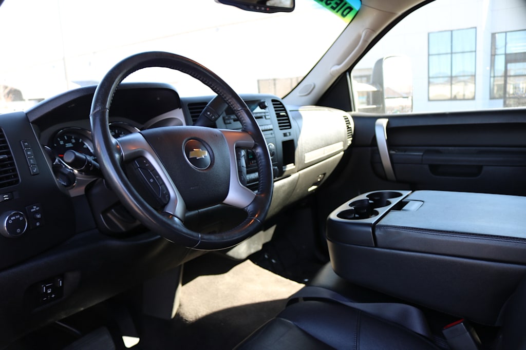 Thumbnail: 2014 Chevrolet Silverado 3500 - 2