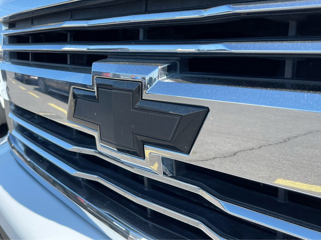 2017 Chevrolet Silverado 3500 High Country 5