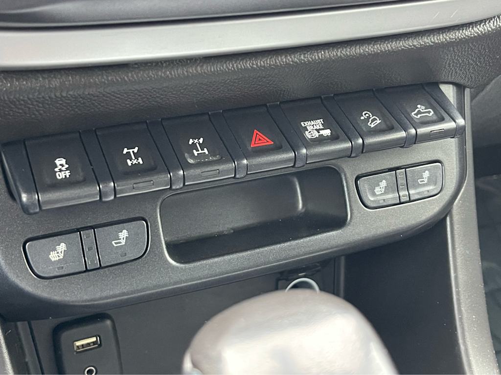 Thumbnail: 2018 Chevrolet Colorado - 24