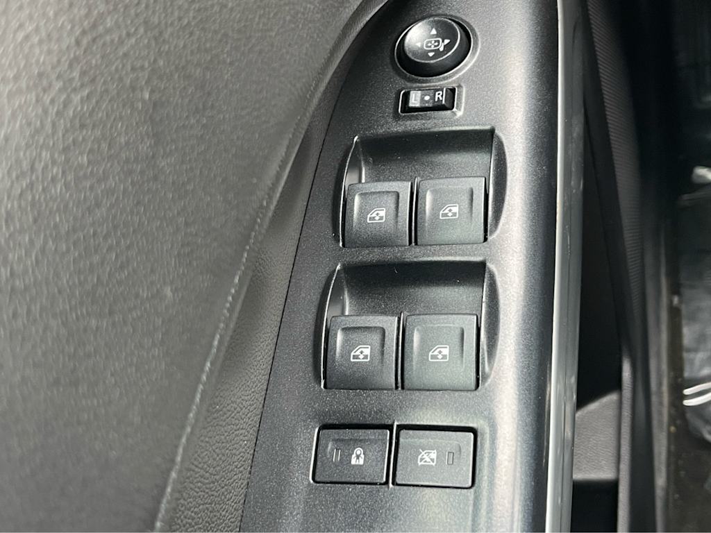 Thumbnail: 2018 Chevrolet Colorado - 26