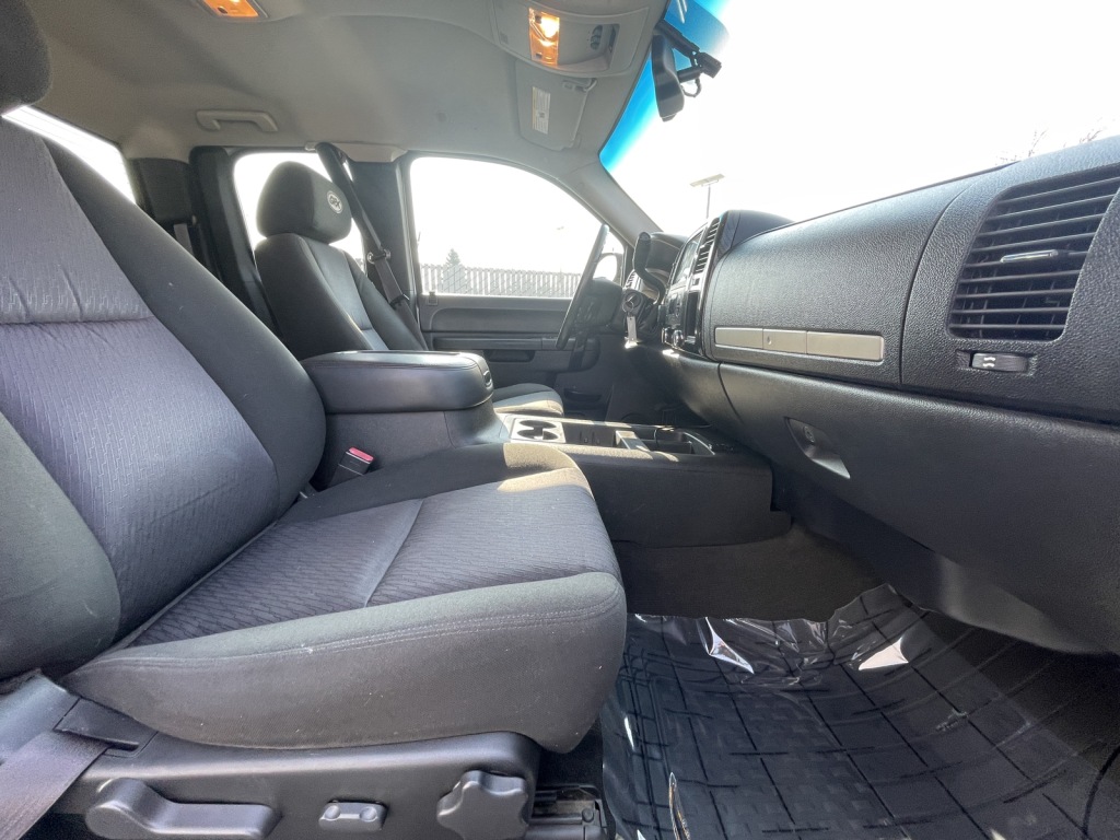 Thumbnail: 2010 Chevrolet Silverado 1500 - 13