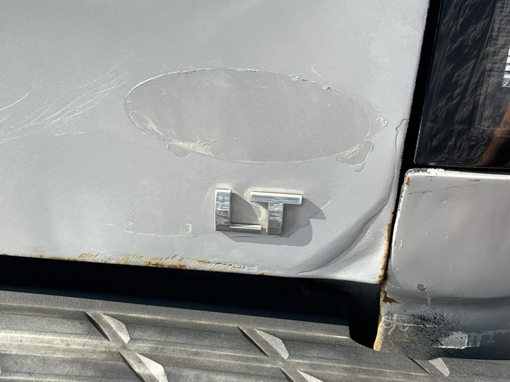 Thumbnail: 2010 Chevrolet Silverado 1500 - 20