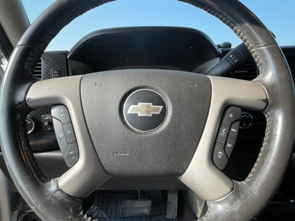 Thumbnail: 2010 Chevrolet Silverado 1500 - 14