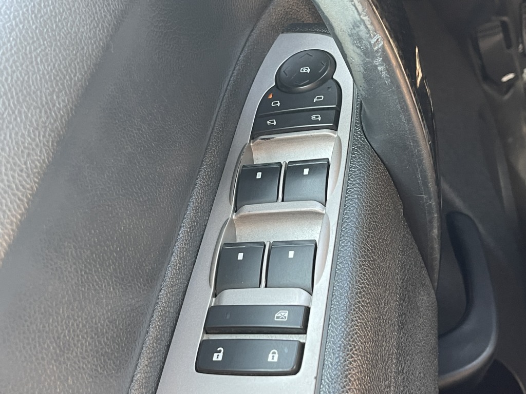Thumbnail: 2010 Chevrolet Silverado 1500 - 21