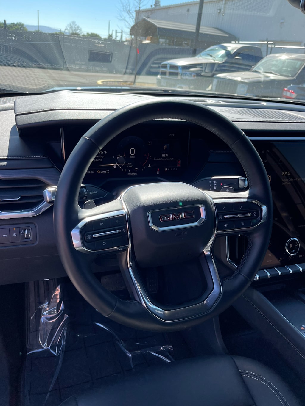 Thumbnail: 2024 GMC Acadia - 12