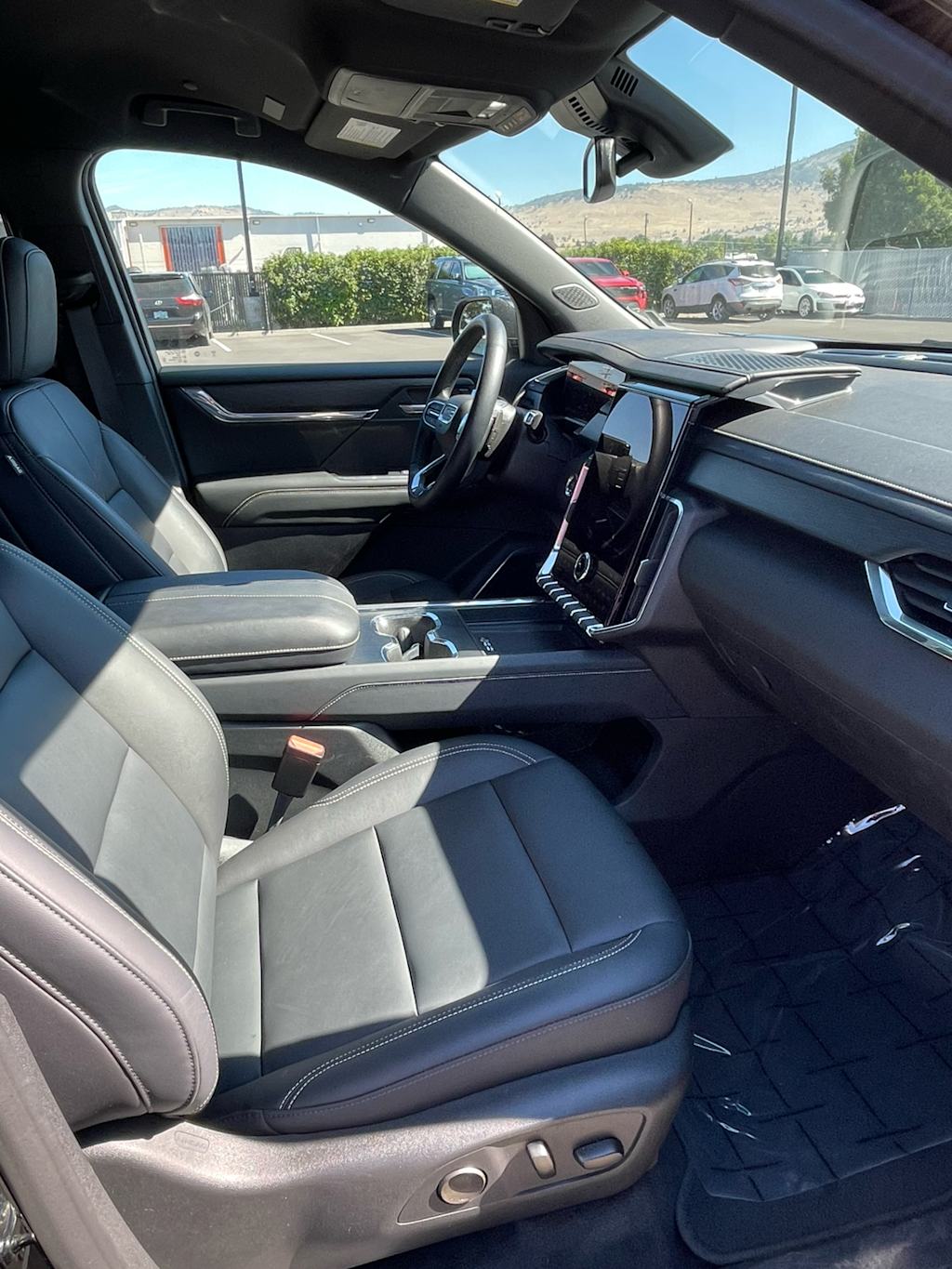 Thumbnail: 2024 GMC Acadia - 9