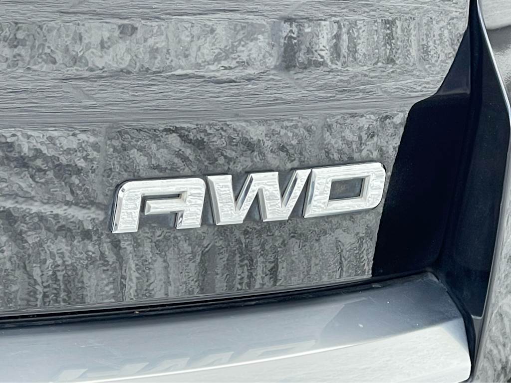 2016 GMC Acadia Denali 18