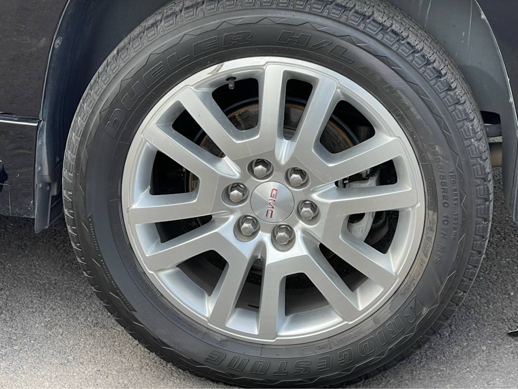 2016 GMC Acadia Denali 8