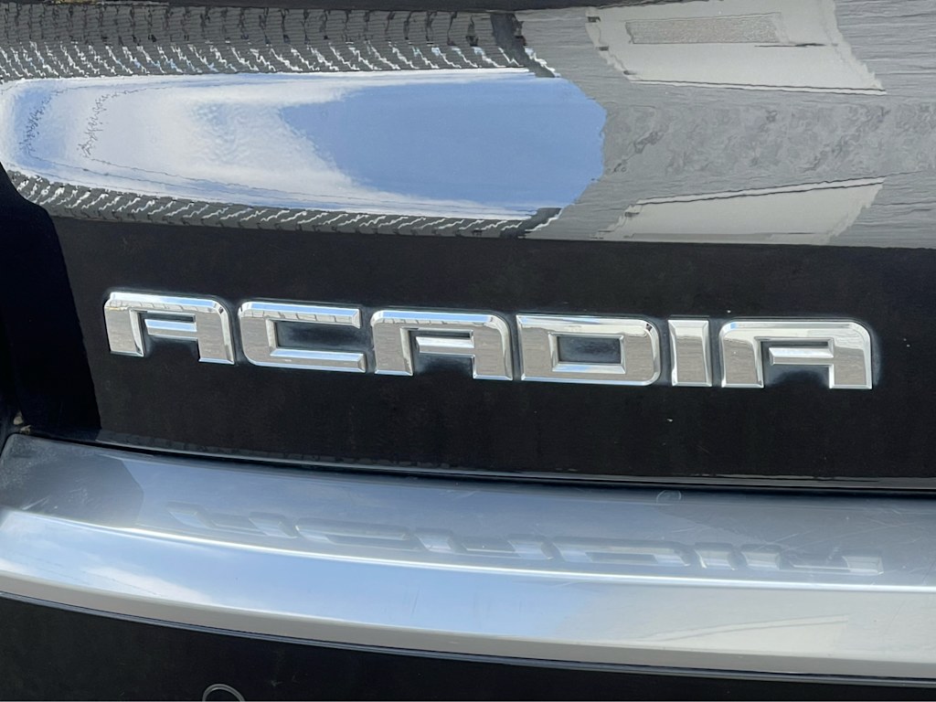 2016 GMC Acadia Denali 7