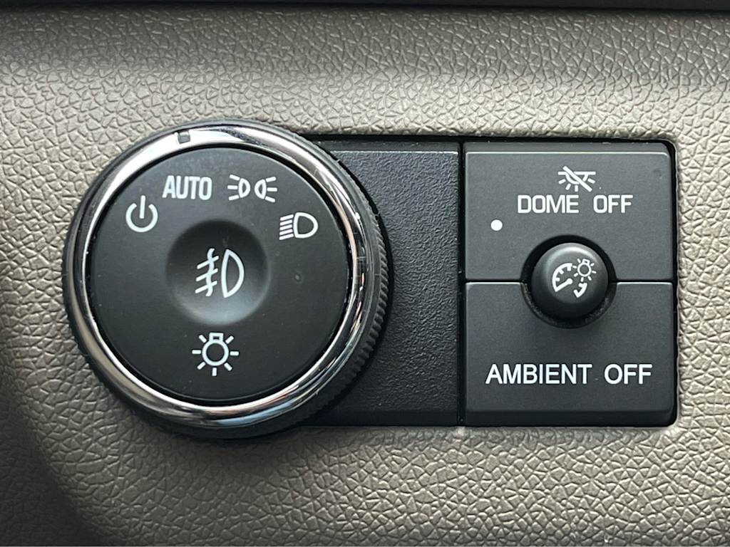 2016 GMC Acadia Denali 25