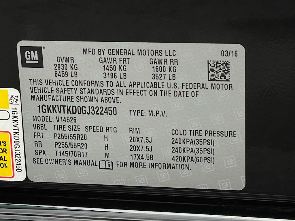 2016 GMC Acadia Denali 17