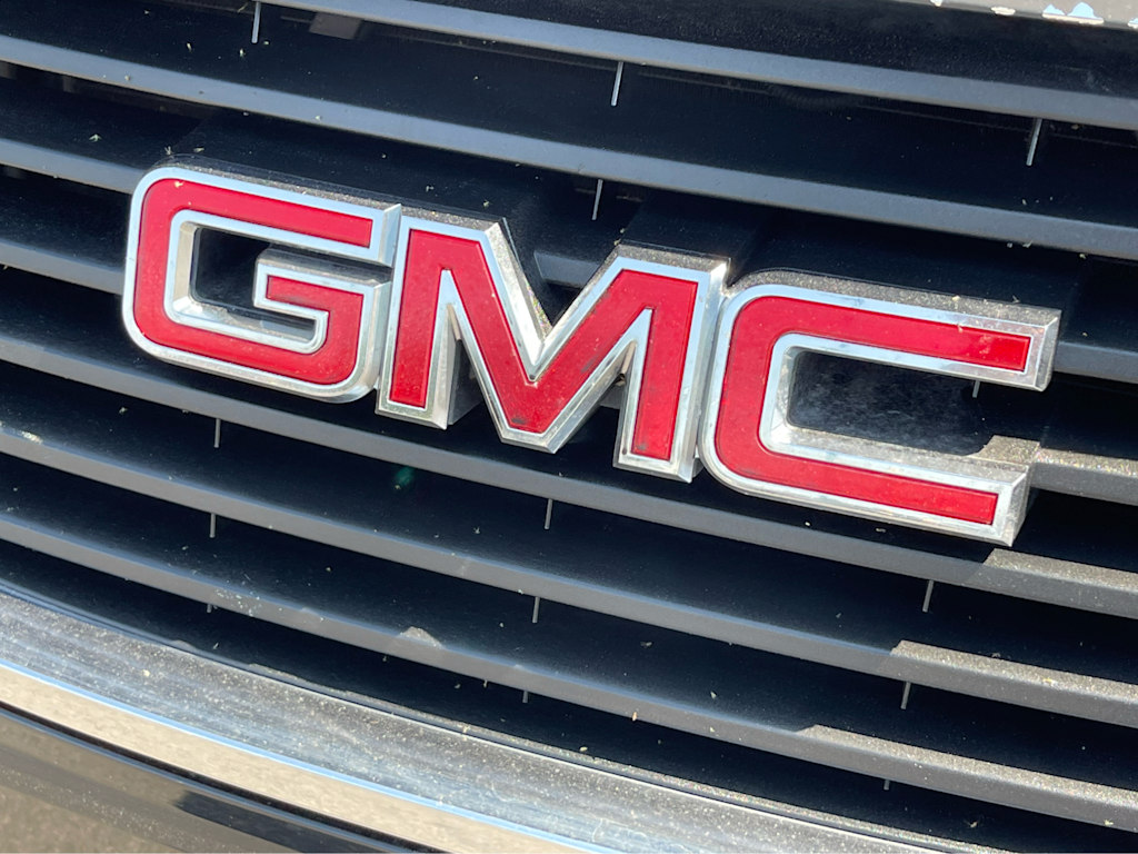Thumbnail: 2011 GMC Yukon - 6