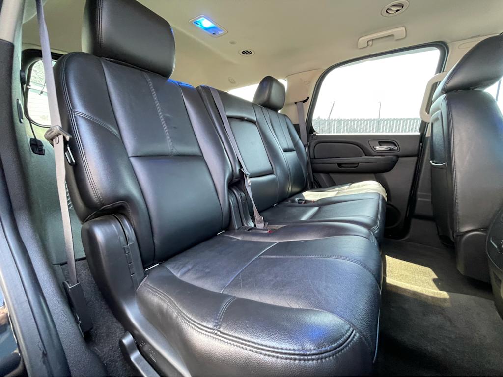 Thumbnail: 2011 GMC Yukon - 28