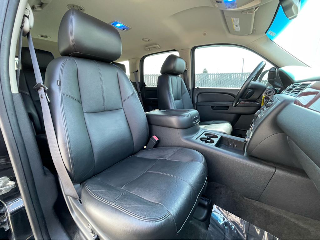 Thumbnail: 2011 GMC Yukon - 10