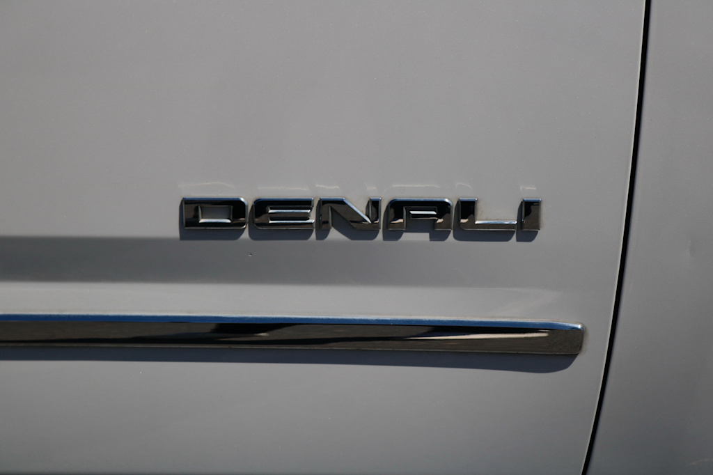 Thumbnail: 2019 GMC Yukon - 17