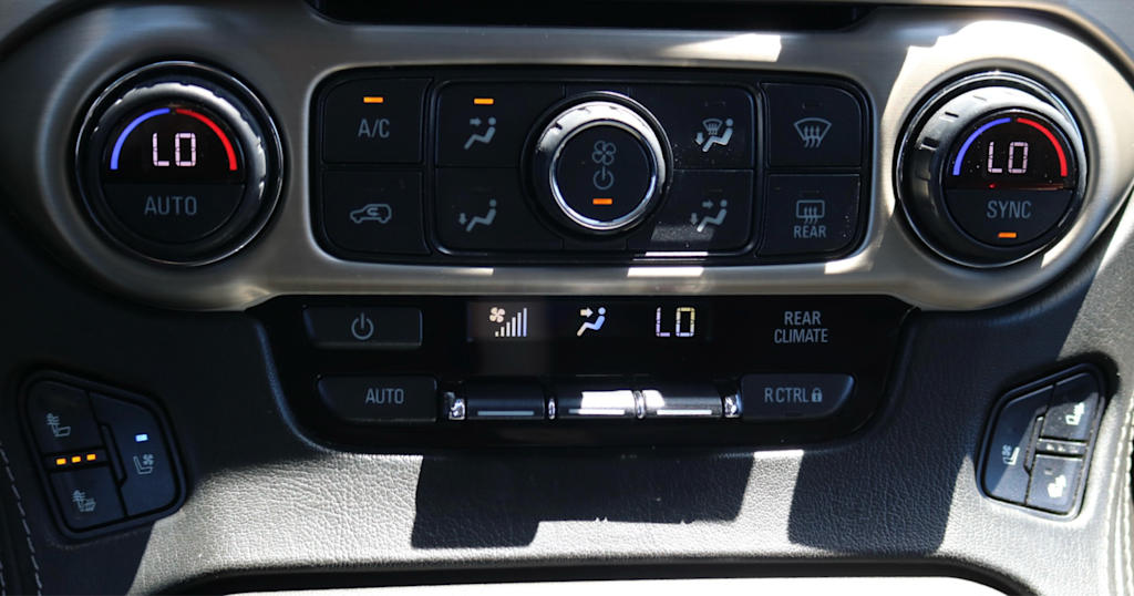 Thumbnail: 2019 GMC Yukon - 21
