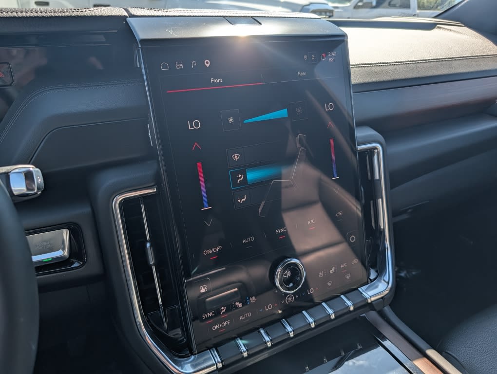 Thumbnail: 2025 GMC Yukon - 13