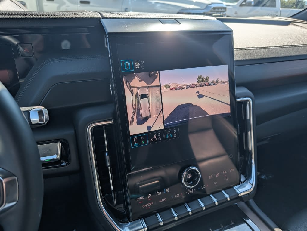 Thumbnail: 2025 GMC Yukon - 22
