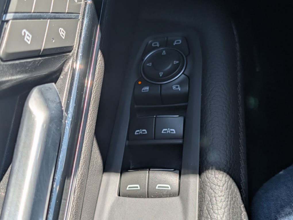 Thumbnail: 2025 GMC Yukon - 25