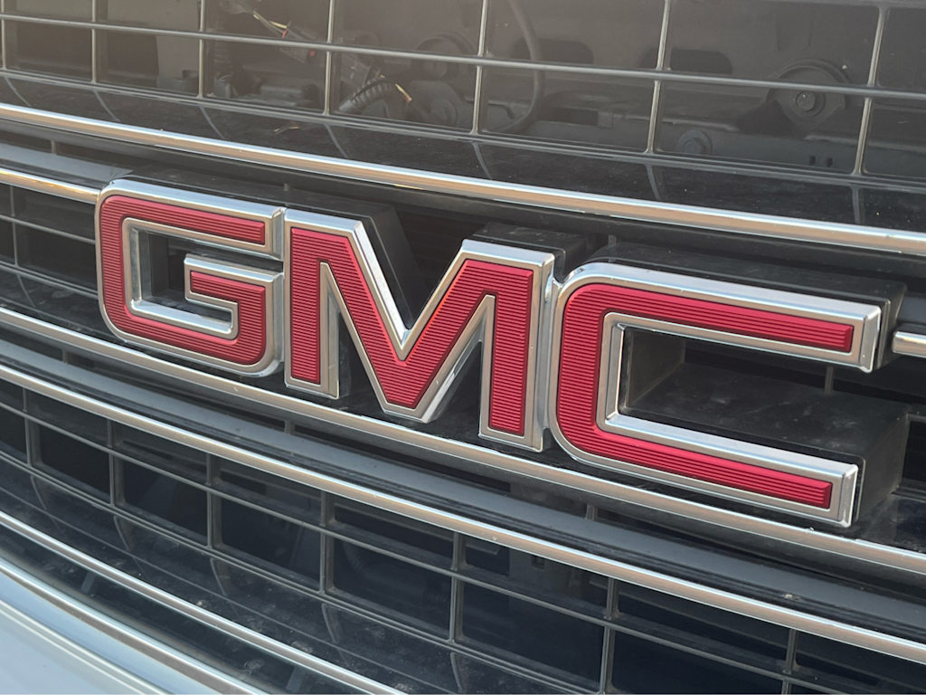 Thumbnail: 2019 GMC Yukon XL - 6