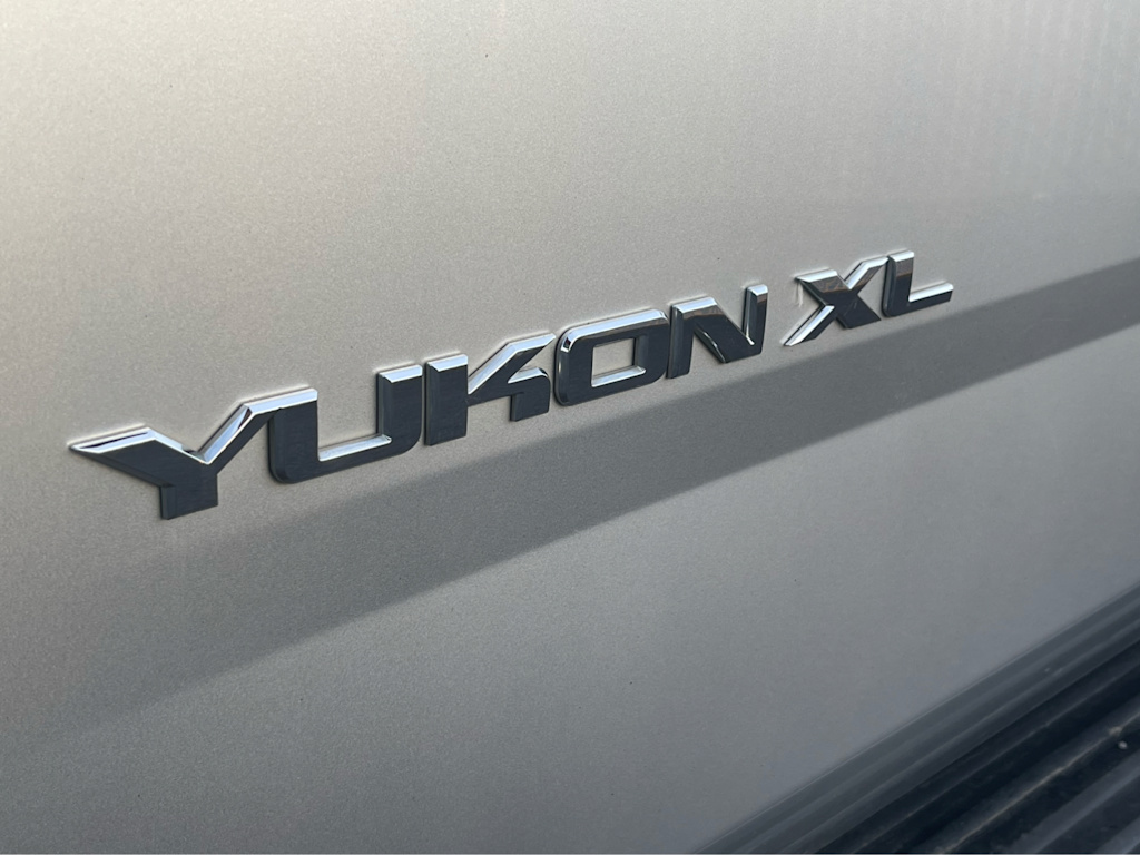 Thumbnail: 2019 GMC Yukon XL - 18