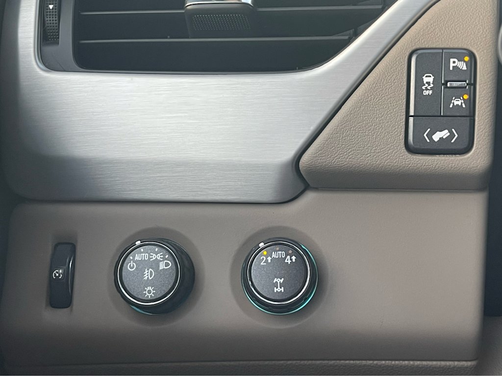 Thumbnail: 2019 GMC Yukon XL - 22