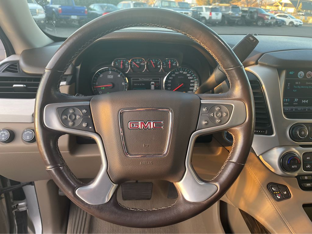 Thumbnail: 2019 GMC Yukon XL - 12