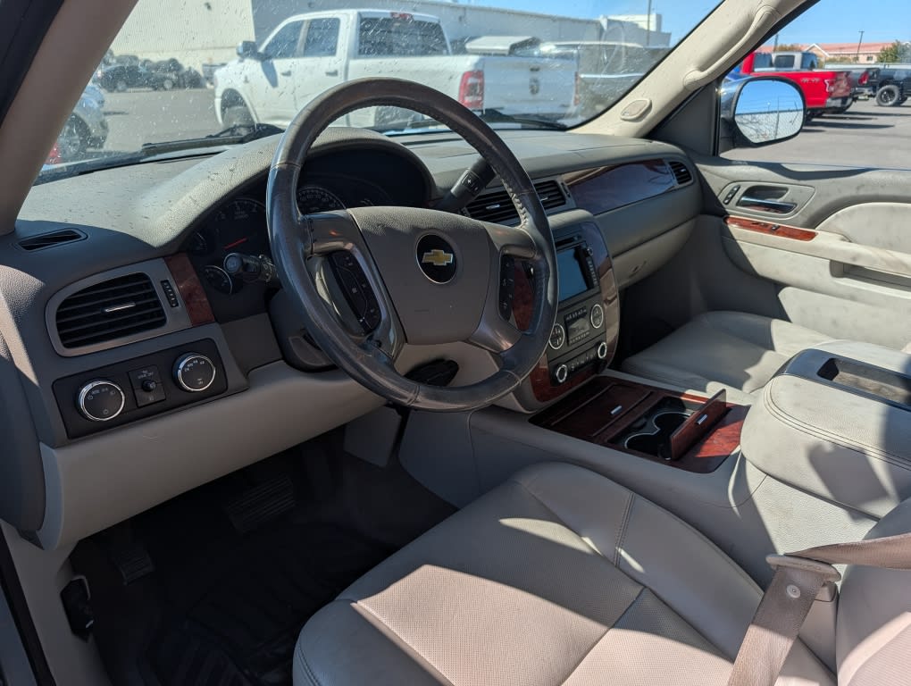 Thumbnail: 2011 Chevrolet Tahoe - 2