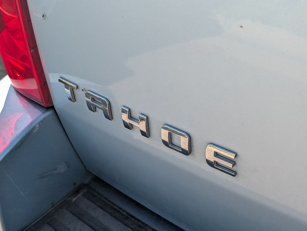 Thumbnail: 2011 Chevrolet Tahoe - 6
