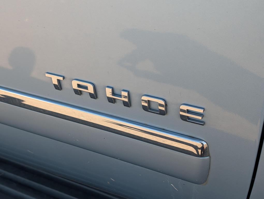 Thumbnail: 2011 Chevrolet Tahoe - 15
