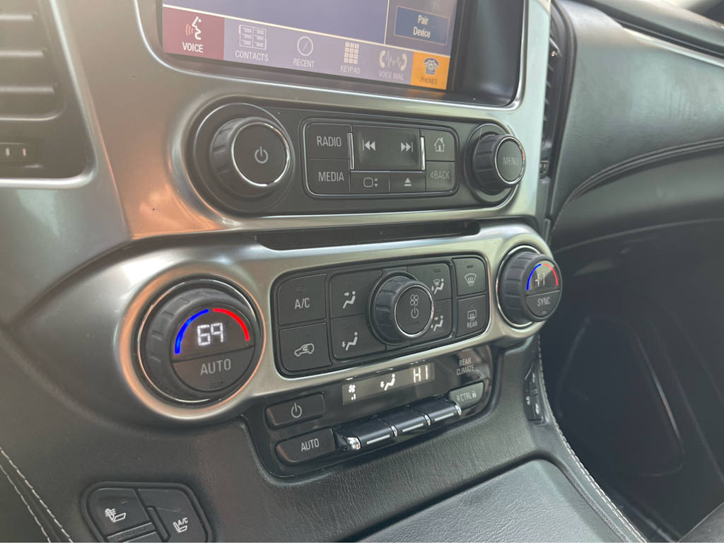 Thumbnail: 2015 Chevrolet Tahoe - 18