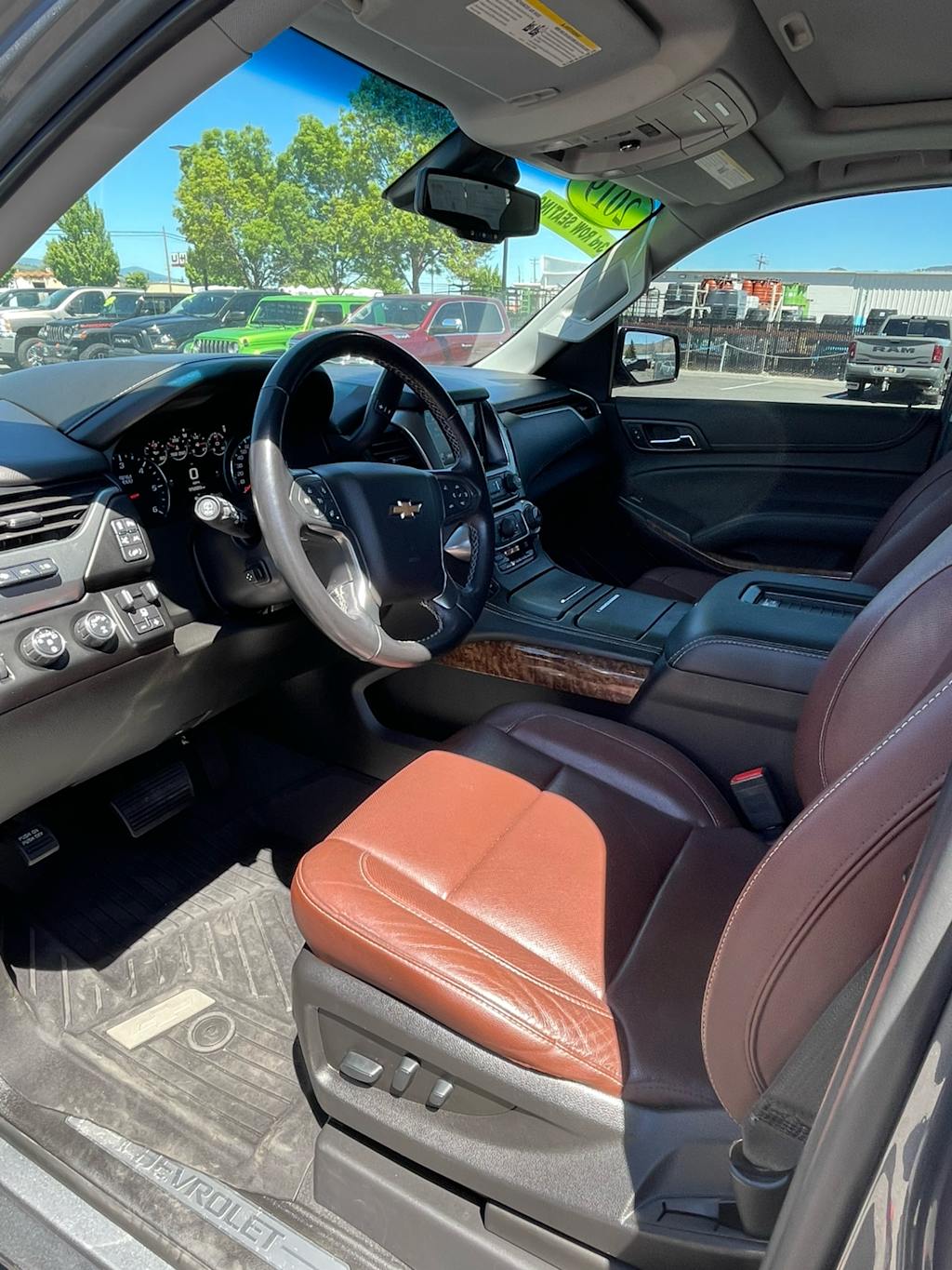 Thumbnail: 2019 Chevrolet Tahoe - 2