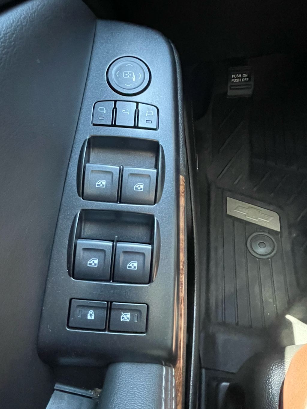 Thumbnail: 2019 Chevrolet Tahoe - 25