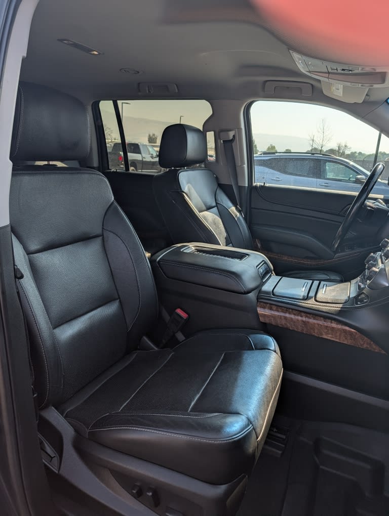 Thumbnail: 2019 Chevrolet Suburban - 9