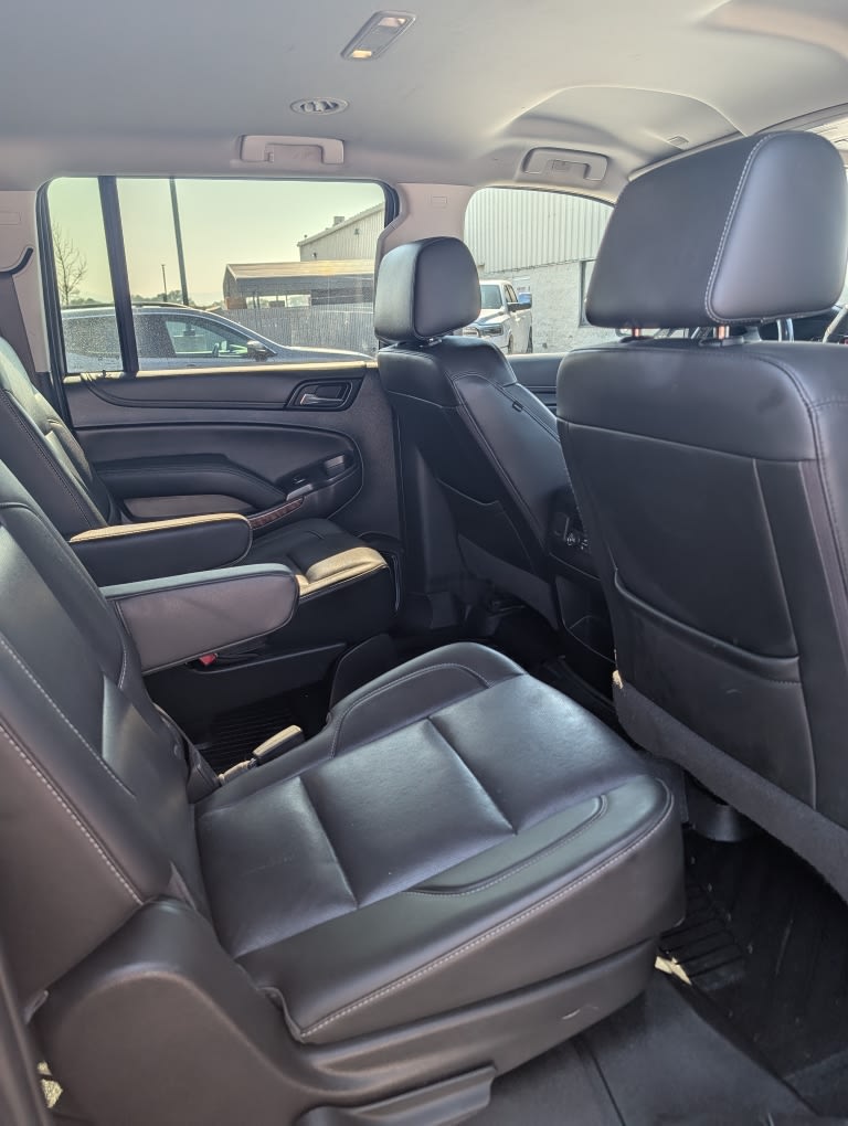 Thumbnail: 2019 Chevrolet Suburban - 28