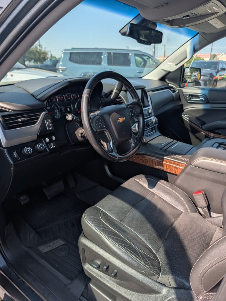 Thumbnail: 2019 Chevrolet Suburban - 12