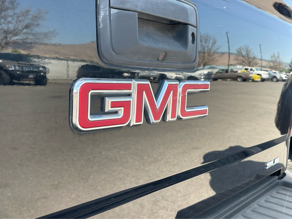 Thumbnail: 2015 GMC Sierra 2500 - 9