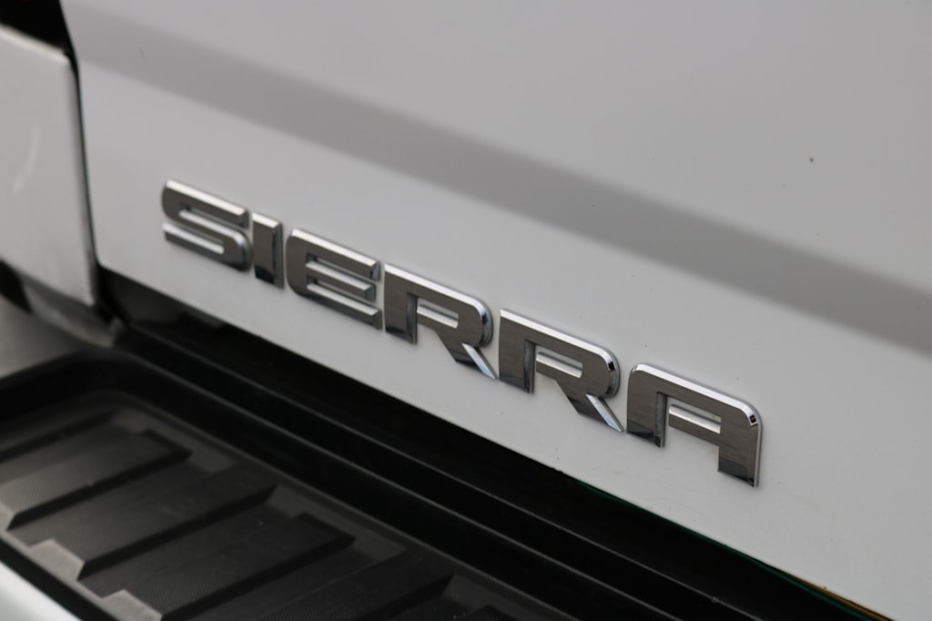 Thumbnail: 2015 GMC Sierra 3500 - 5
