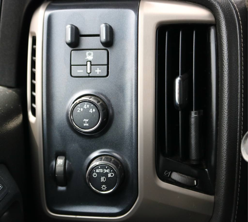Thumbnail: 2015 GMC Sierra 3500 - 24