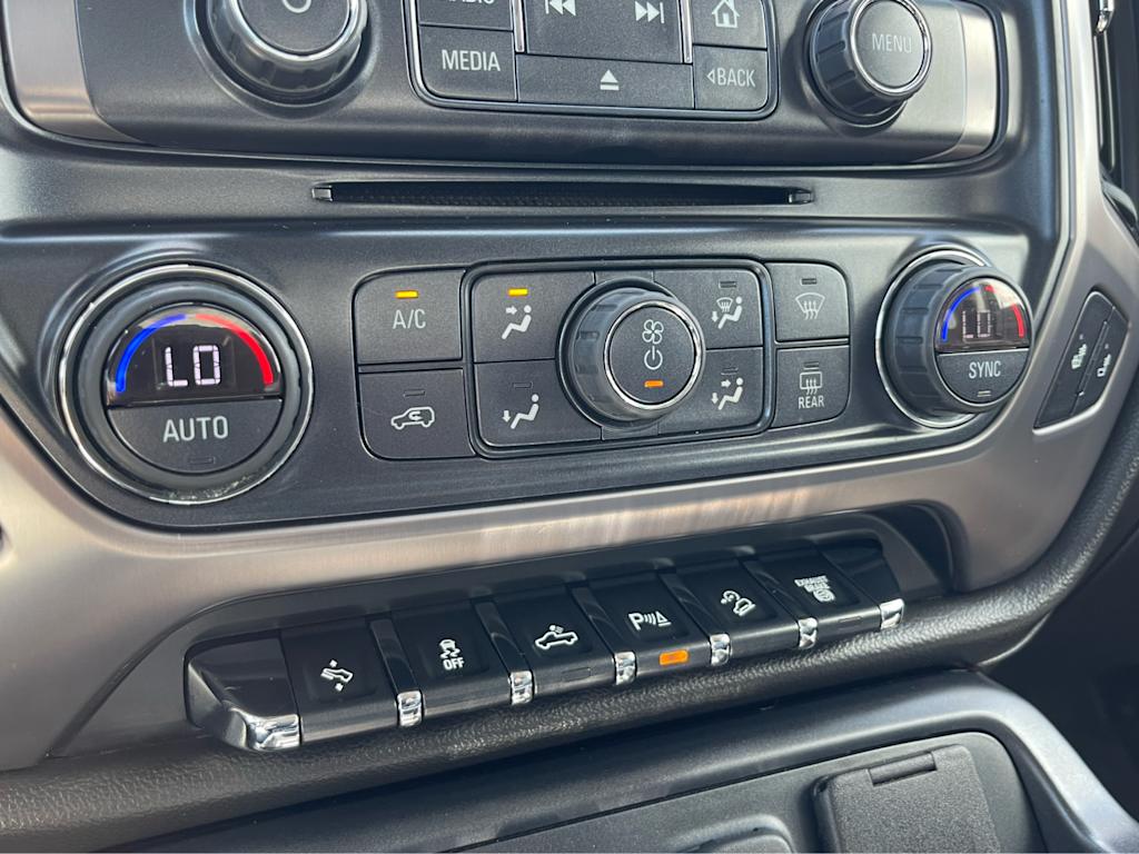 Thumbnail: 2019 GMC Sierra 3500 - 22