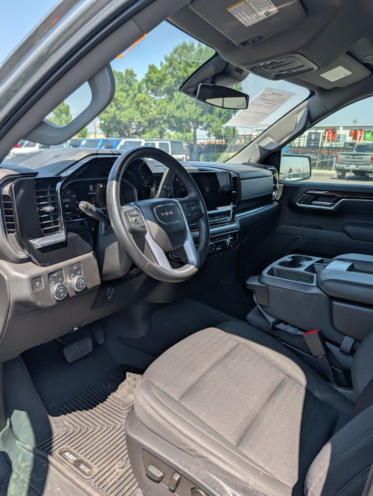 Thumbnail: 2023 GMC Sierra 1500 - 2