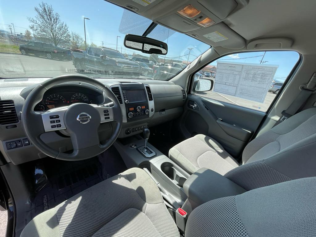 2021 Nissan Frontier SV 2