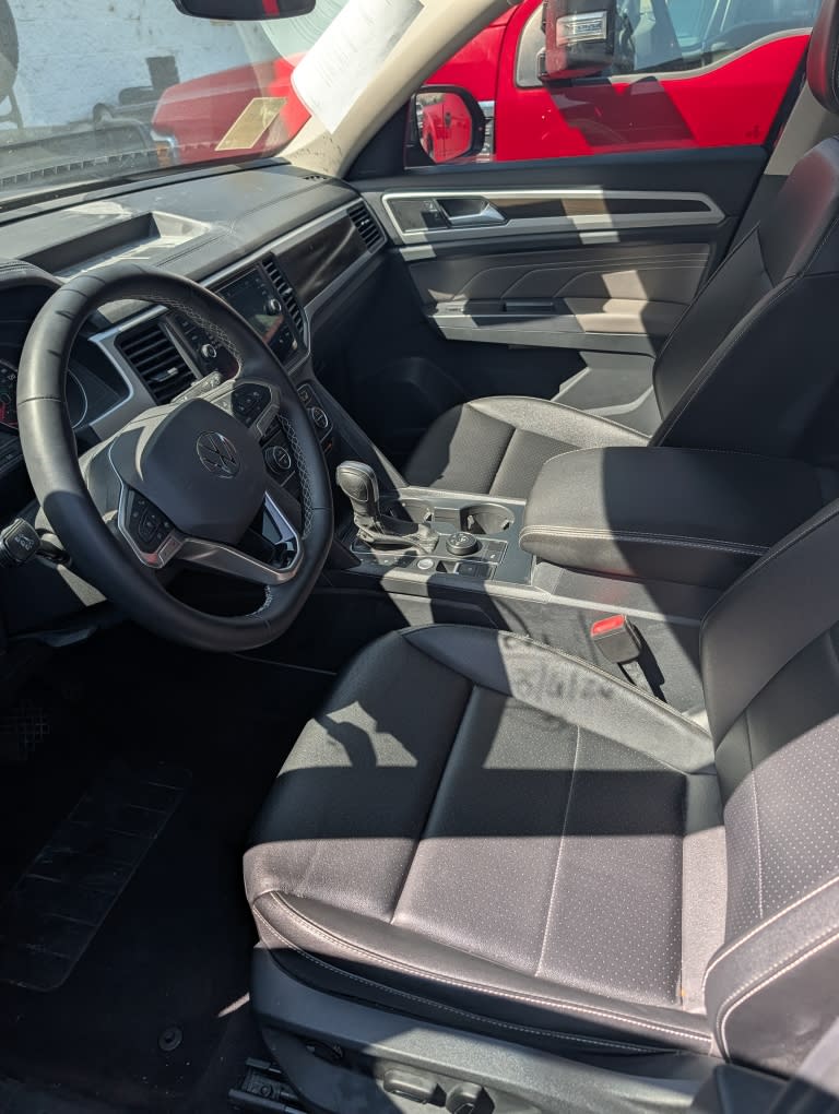 Thumbnail: 2021 Volkswagen Atlas - 23