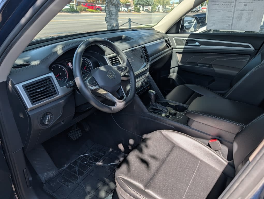 Thumbnail: 2021 Volkswagen Atlas - 2