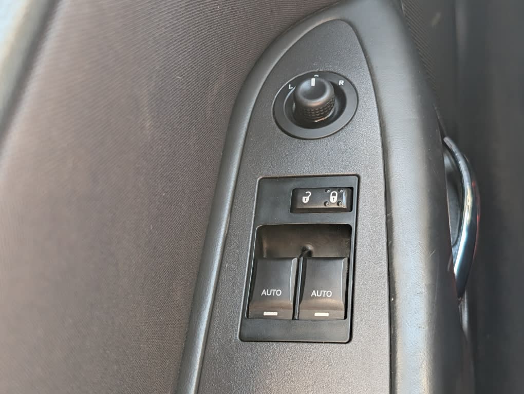 Thumbnail: 2010 Dodge Challenger - 20