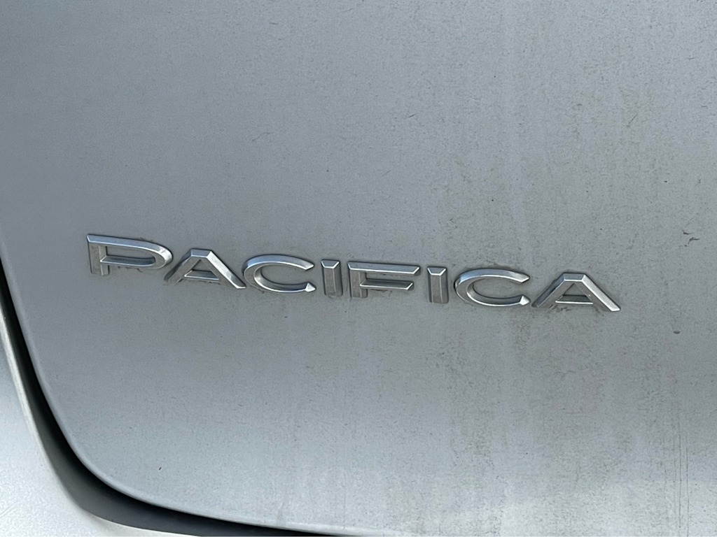 2023 Chrysler Pacifica Touring L 9