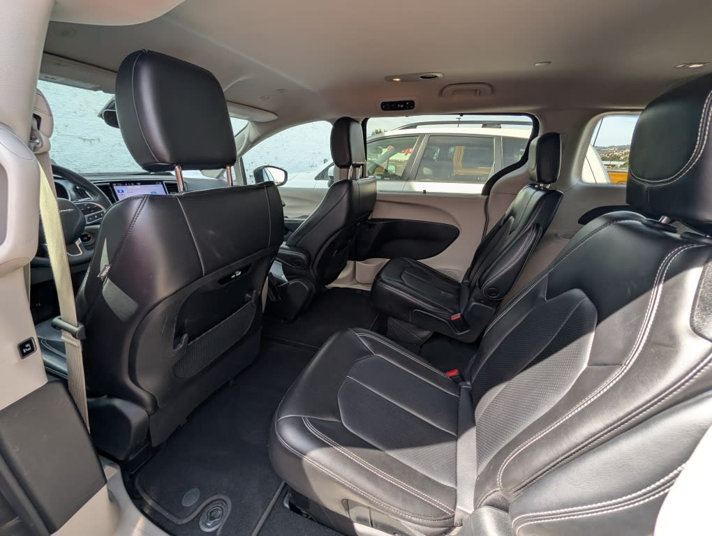 Thumbnail: 2023 Chrysler Pacifica - 27