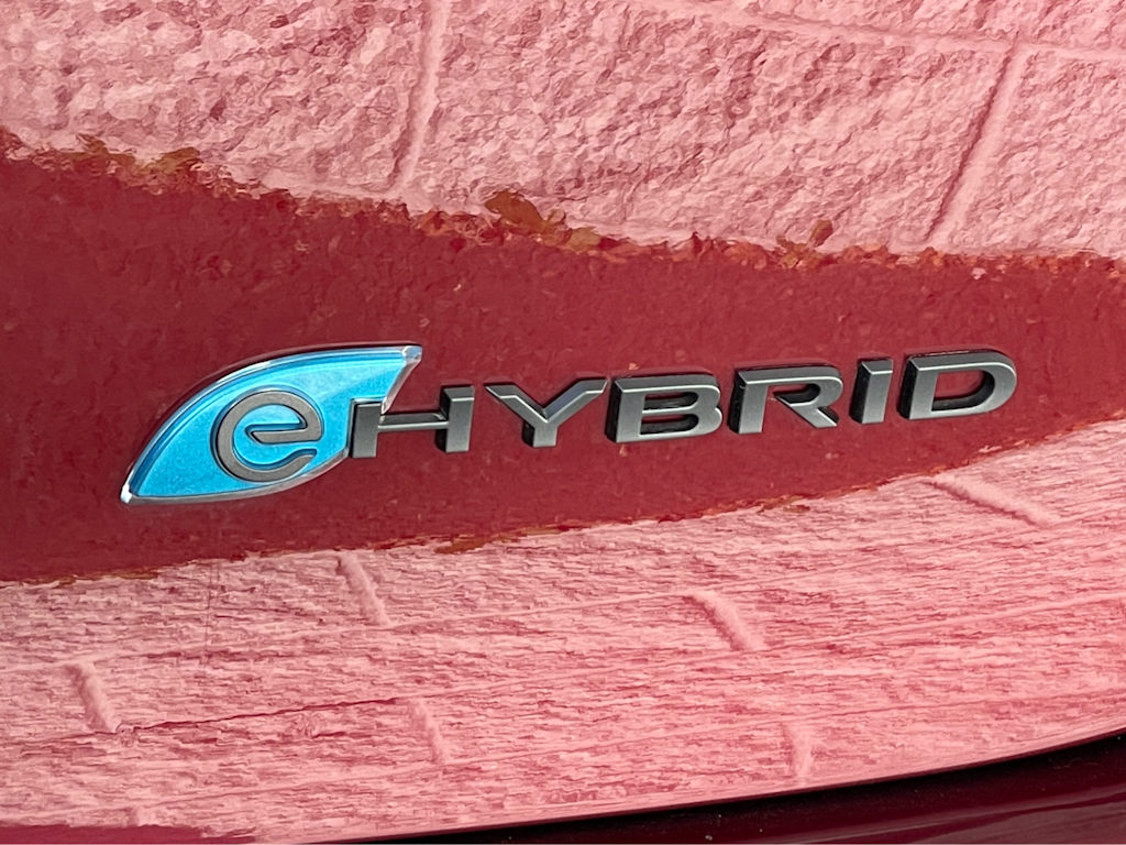 2023 Chrysler Pacifica Hybrid Touring L 18